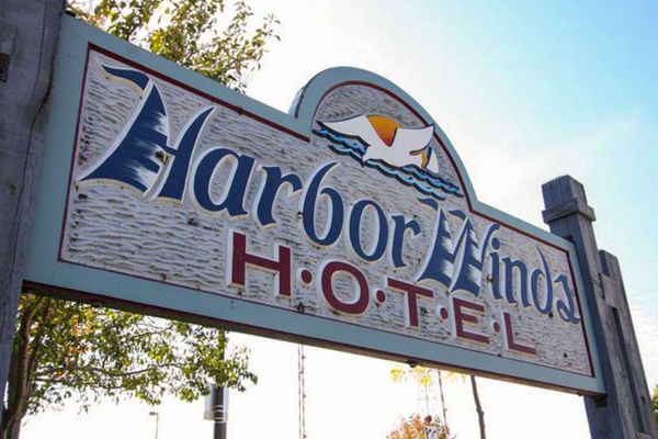 HARBOR WINDS HOTEL SHEBOYGAN (Sheboygan)